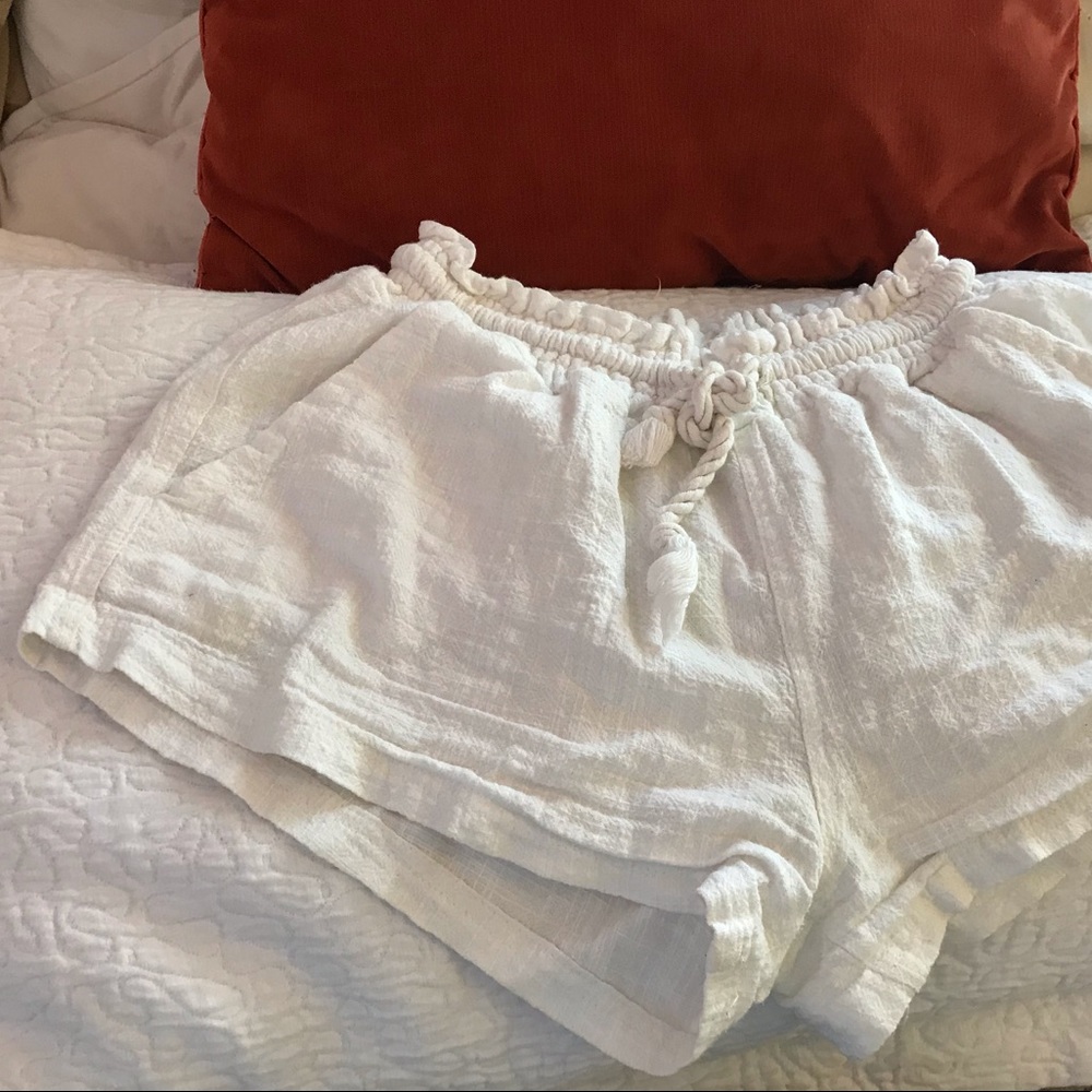 Beach Boutique Linen Shorts